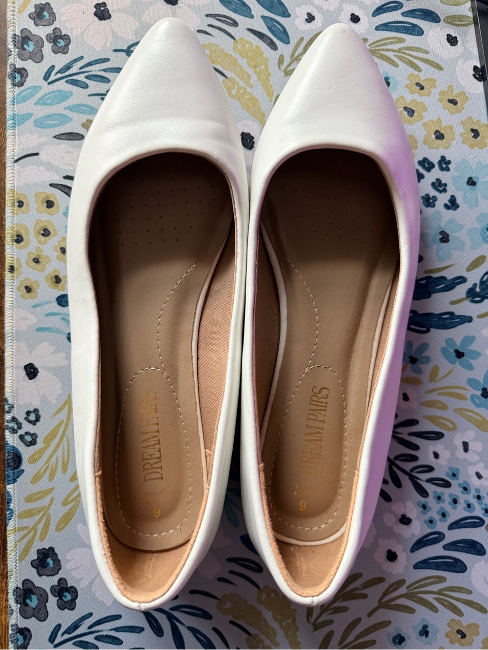 Dream Pairs White Pointed-Toe Ballet Flats with Cushioned Insole